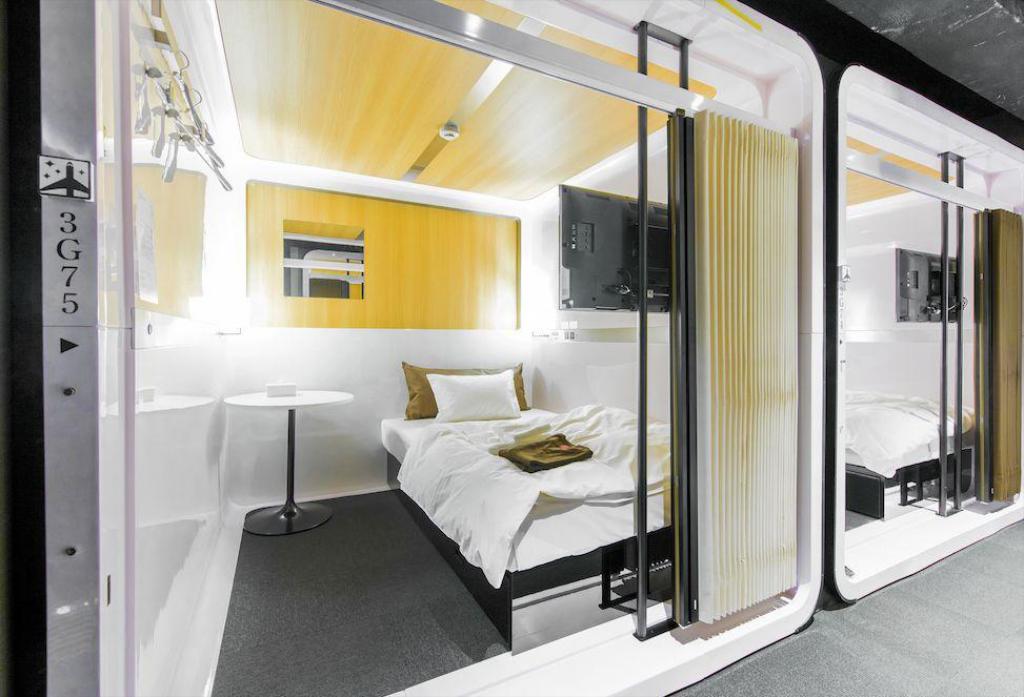 Capsule Hotel